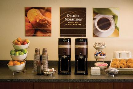Suburban Studios Macon North Restaurant photo