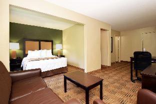 Suburban Studios Macon North Chambre photo