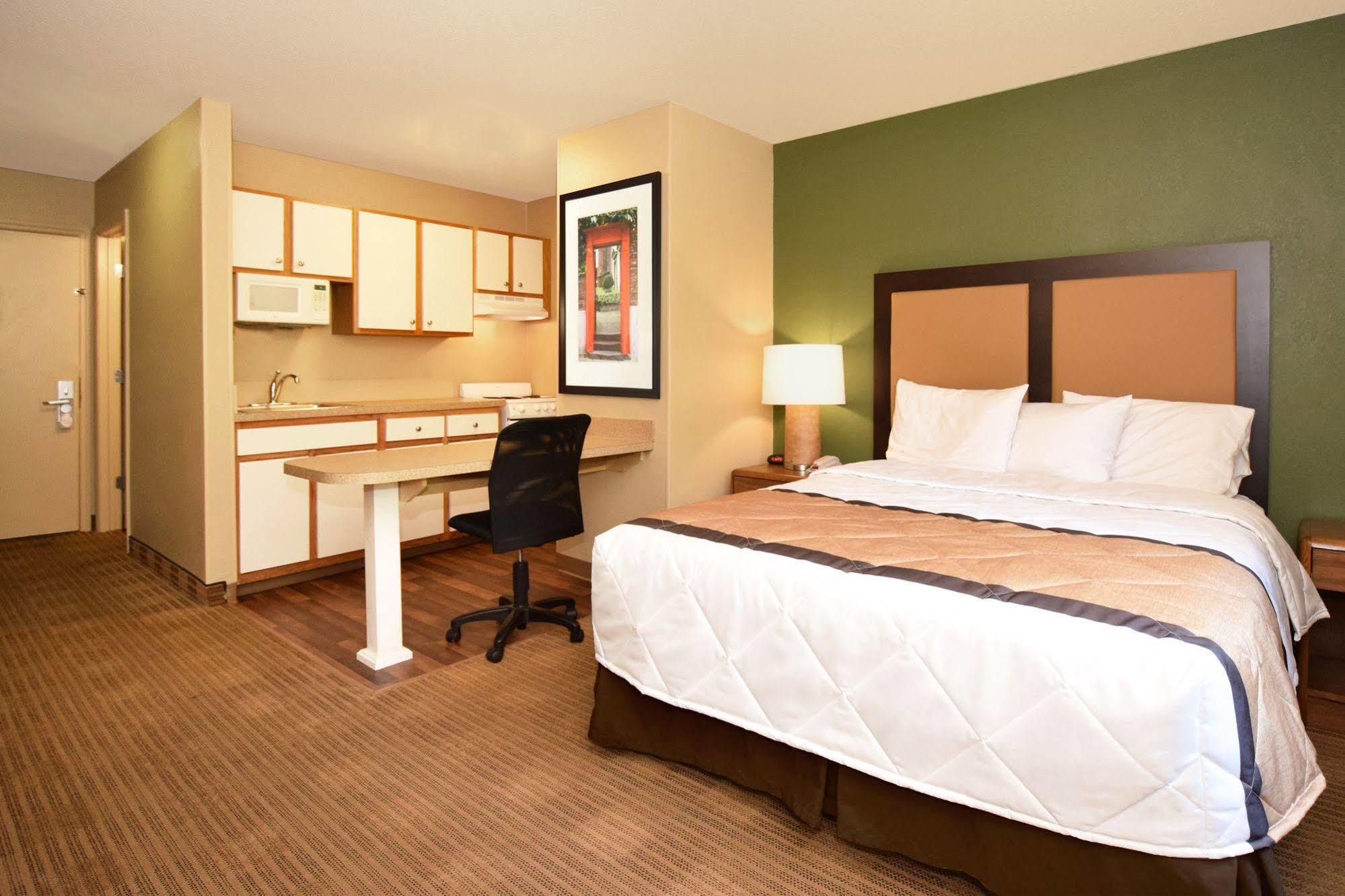 Suburban Studios Macon North Extérieur photo