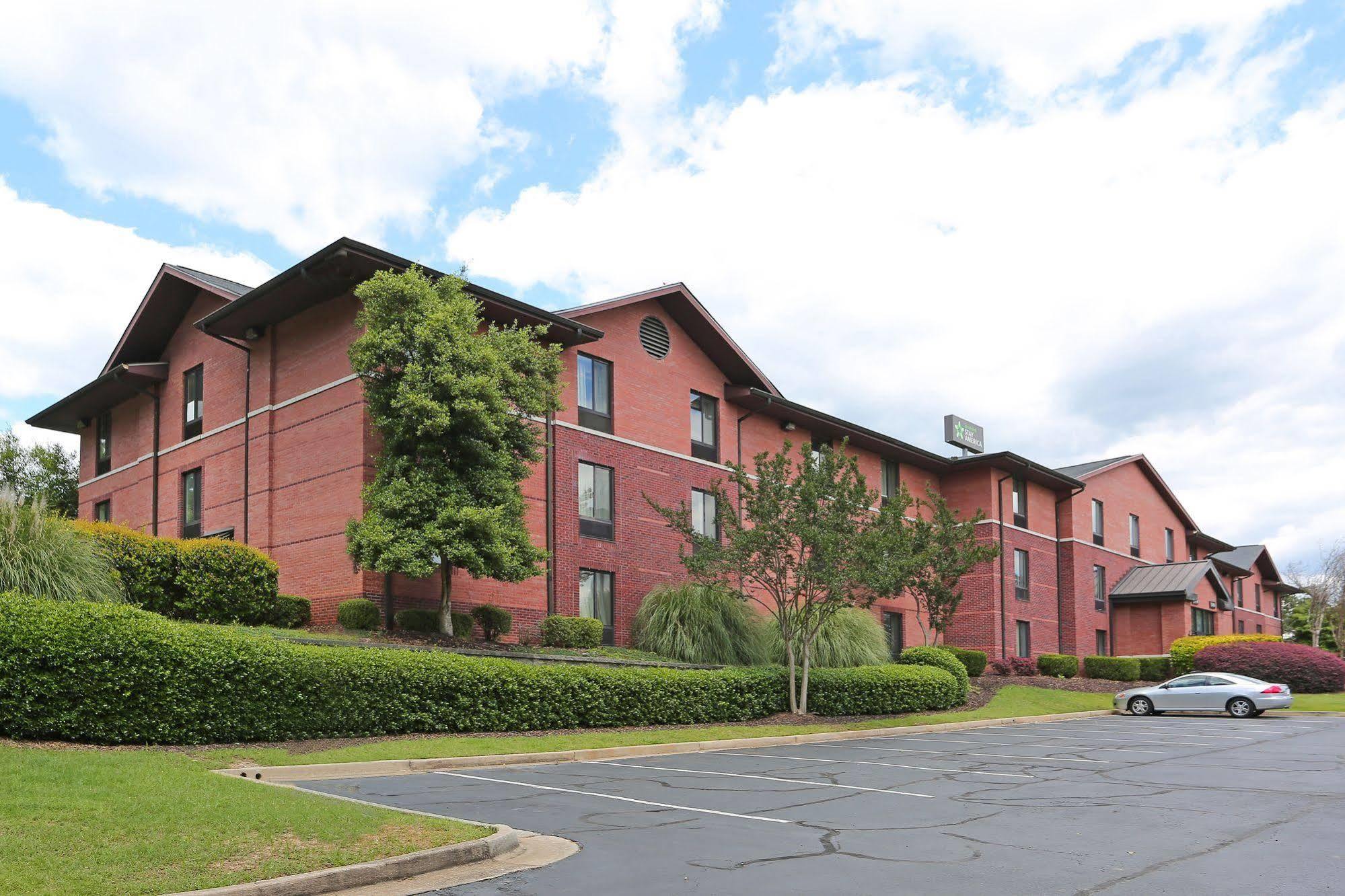 Suburban Studios Macon North Extérieur photo